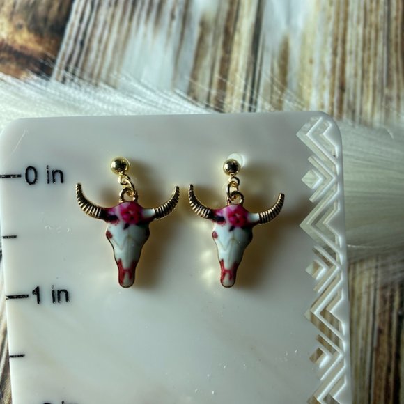 Bull Skull Dangle Drop Earrings - Picture 2 of 2